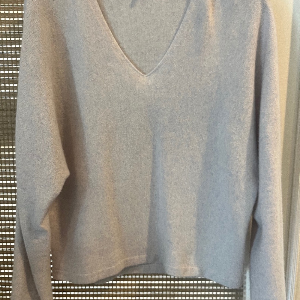 Vince light blue cashmere sweater